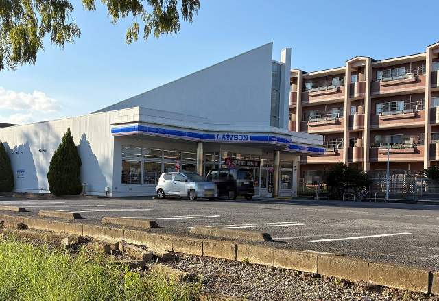 ローソン千葉あすみが丘四丁目店 180m 写真撮影日：2026-10-09