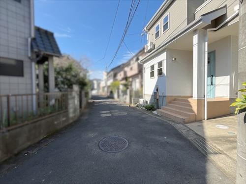 前面道路（２０２６年１０月撮影）