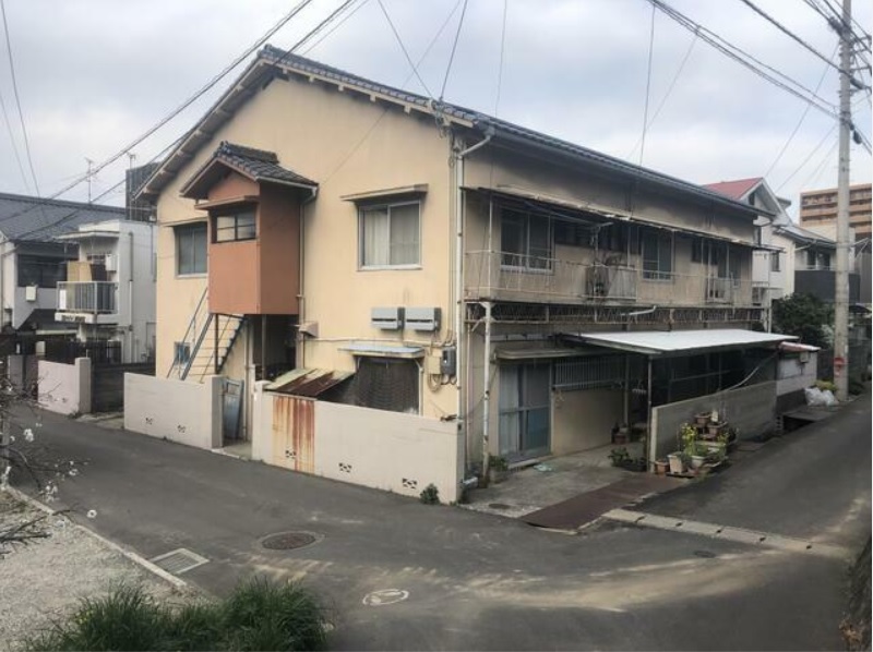 敷地全景（既存建物あり） 写真撮影日：2023-03-20