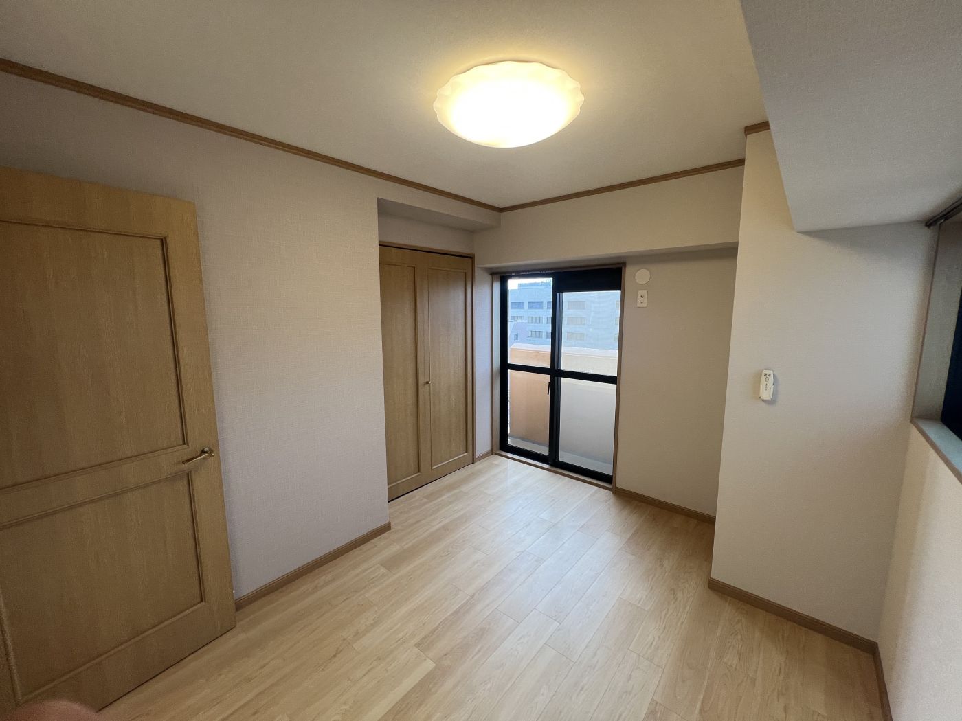 洋室（約6.0帖）