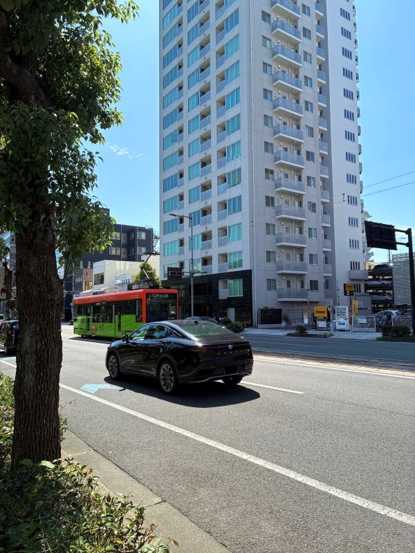 東側道路