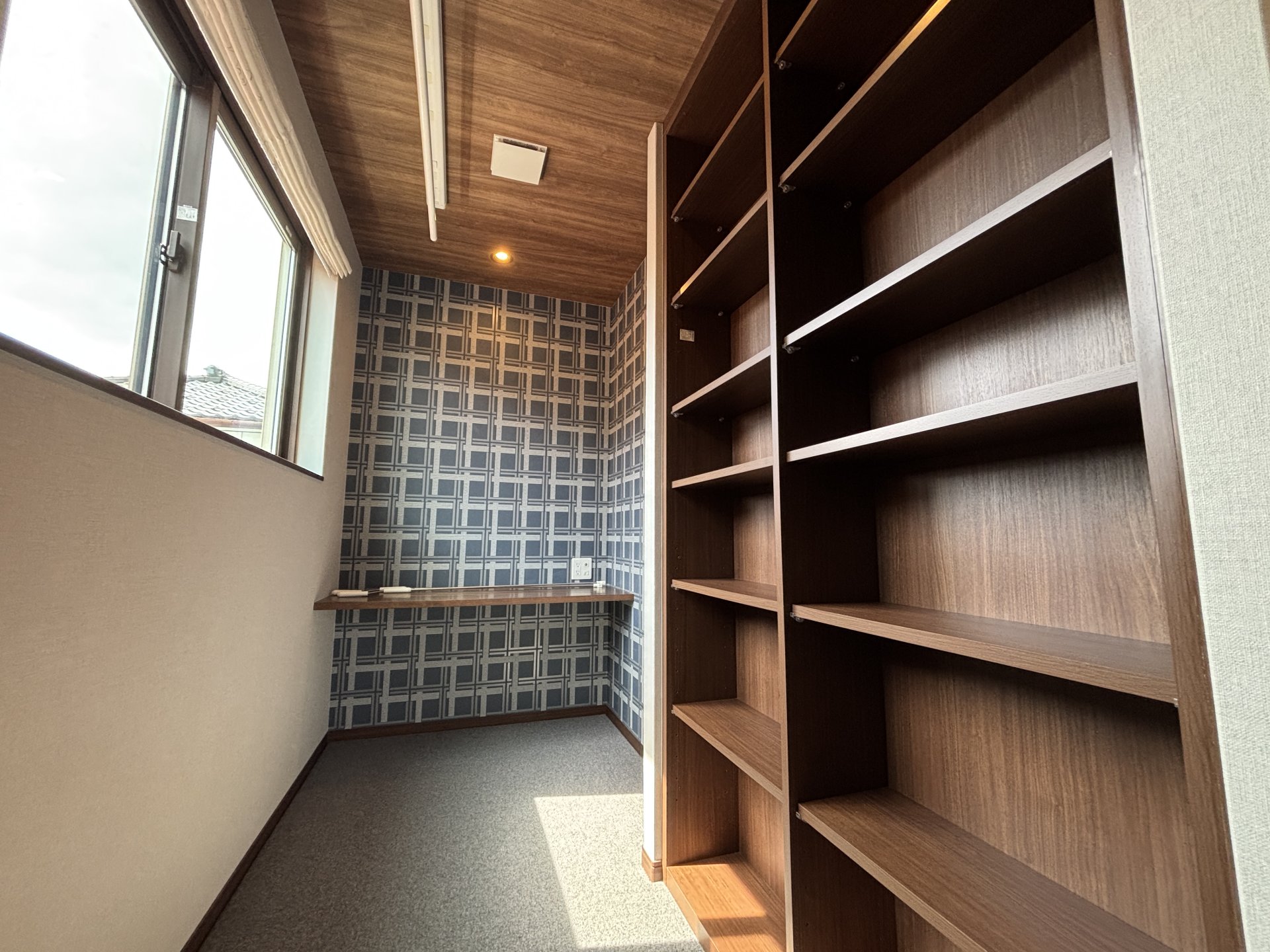 洋室内書斎