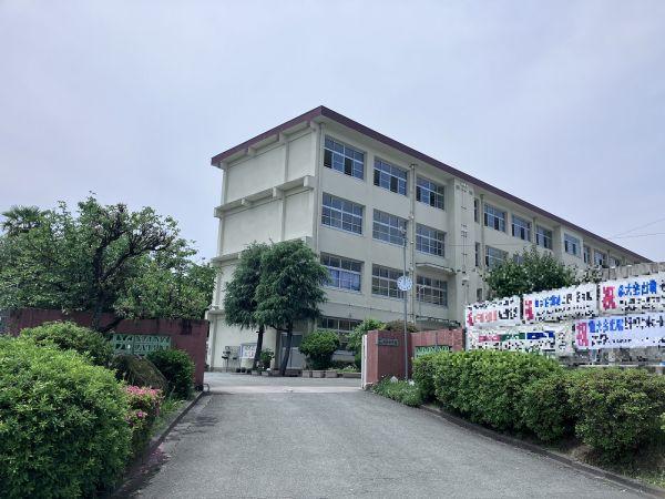 梅林中学校 990m 写真撮影日：2024-06-17
