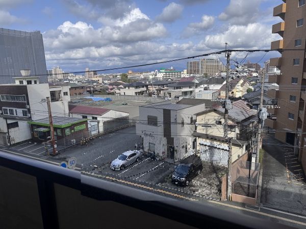 住戸からの眺望写真  写真撮影日：2025-03-14