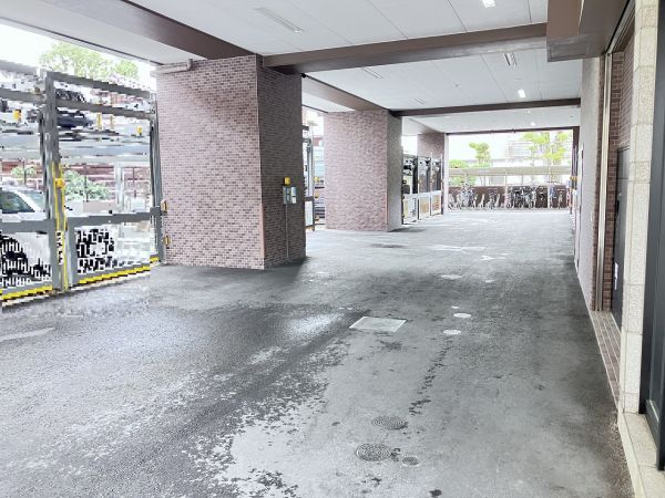 駐車場(共用設備)  写真撮影日：2025-03-14