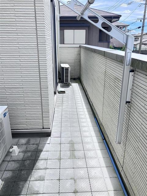 バルコニー  写真撮影日：2025-07-25