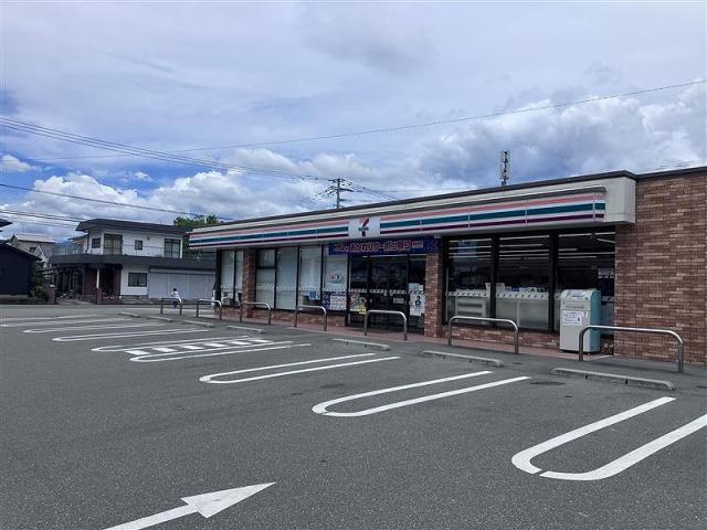 セブンイレブン久留米長門石店 570m 写真撮影日：2025-07-25