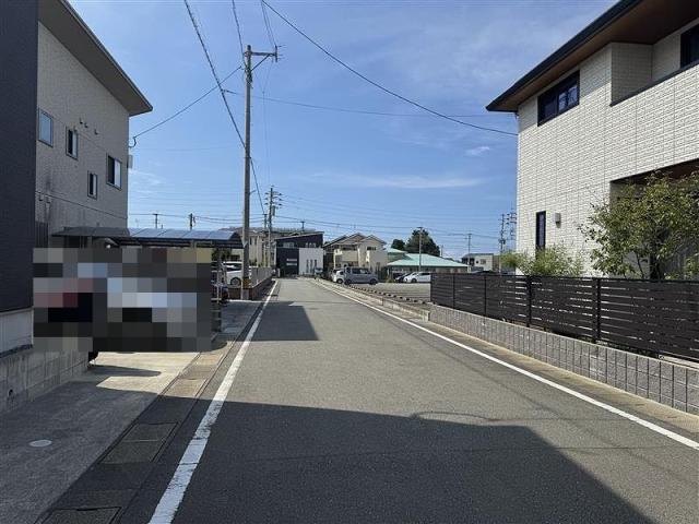 前面道路含む現地写真  写真撮影日：2025-09-14