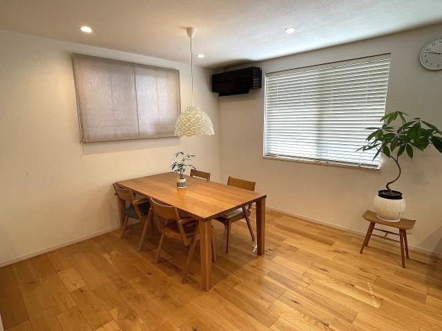 リビング  写真撮影日：2025-10-06