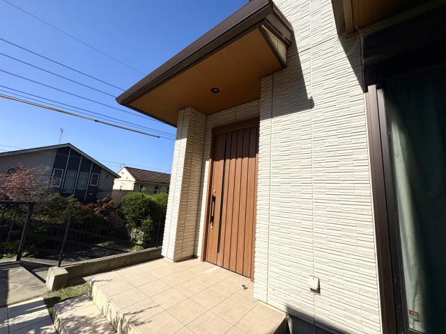 玄関  写真撮影日：2025-11-10