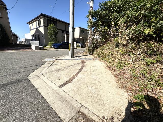 駐車場  写真撮影日：2025-11-10