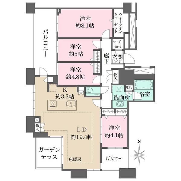 ガーデンテラス＋2面バルコニー付きの開放的な南西角住戸。約19.4帖の広々としたLDは、床暖房付き。