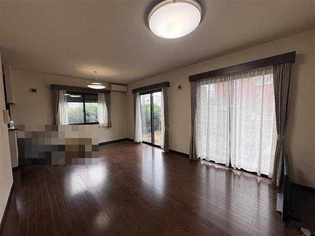 リビング  写真撮影日：2025-11-28