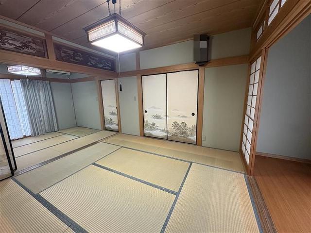 リビング以外の居室  写真撮影日：2025-11-28