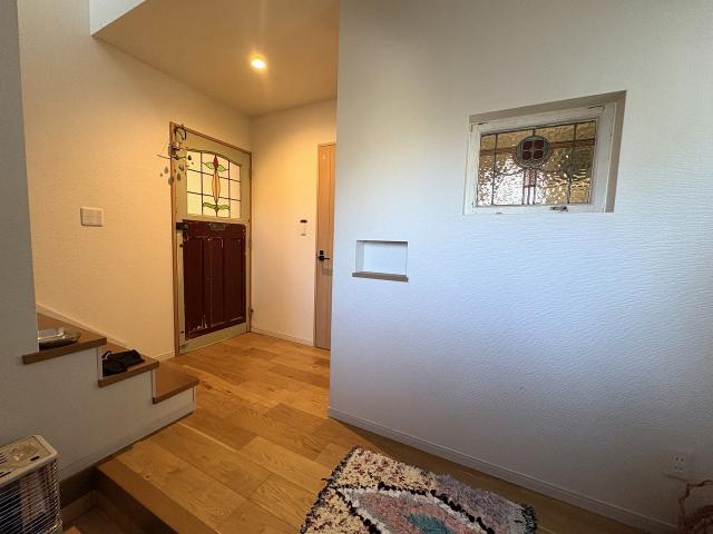 玄関  写真撮影日：2025-11-28