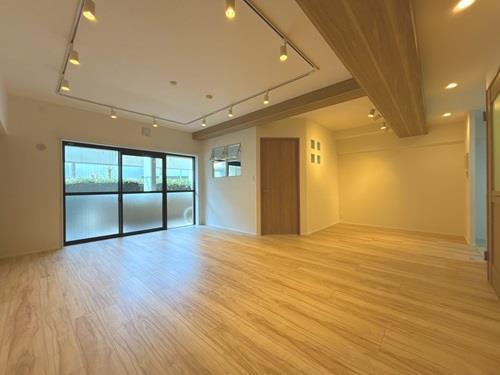 ＬＤＫ約２０．５帖