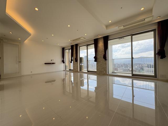 リビング  写真撮影日：2026-03-13