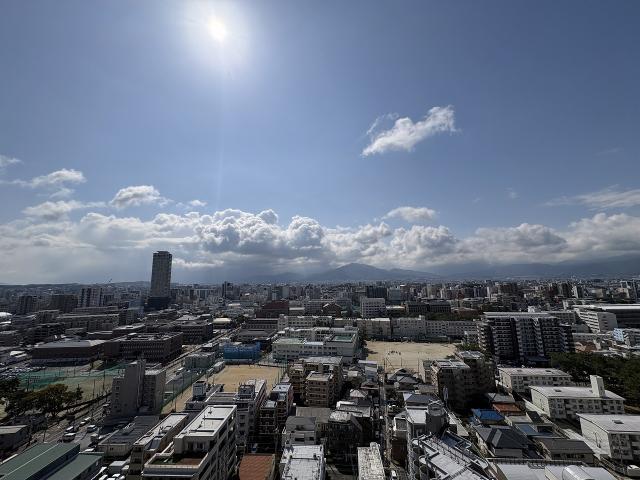 住戸からの眺望写真  写真撮影日：2026-03-13