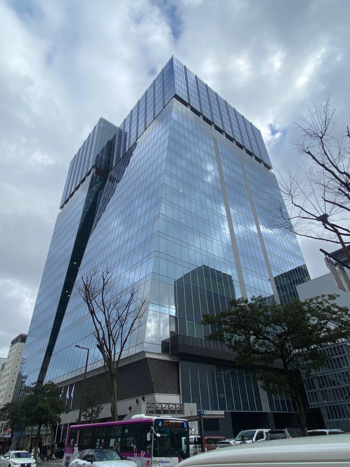 大名ガーデンシティ ザ・リッツカールトン福岡 280m