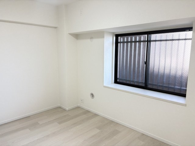 リビング以外の居室  写真撮影日：2026-04-09