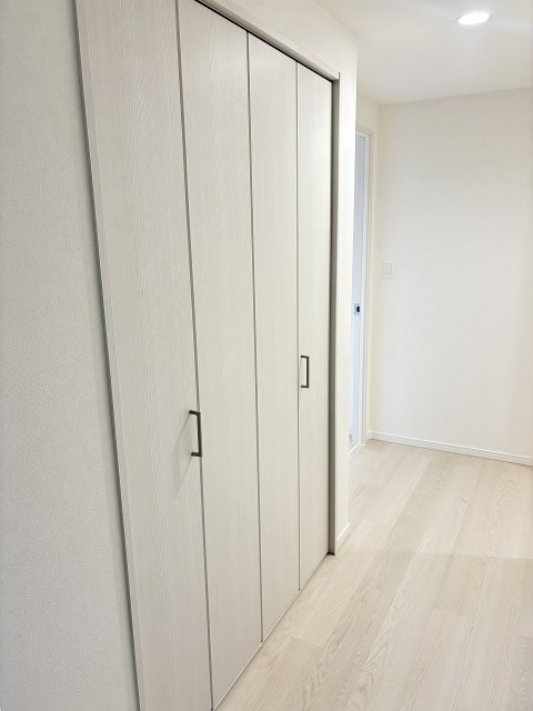 その他設備 物入(廊下)  写真撮影日：2026-04-09