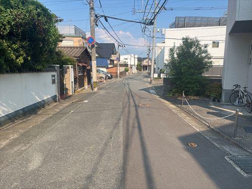 北側前面道路