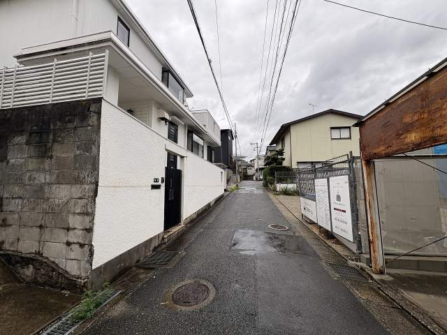 前面道路含む現地写真  写真撮影日：2026-09-07