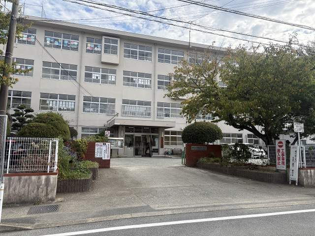 周船寺小学校 1220m 写真撮影日：2026-09-26
