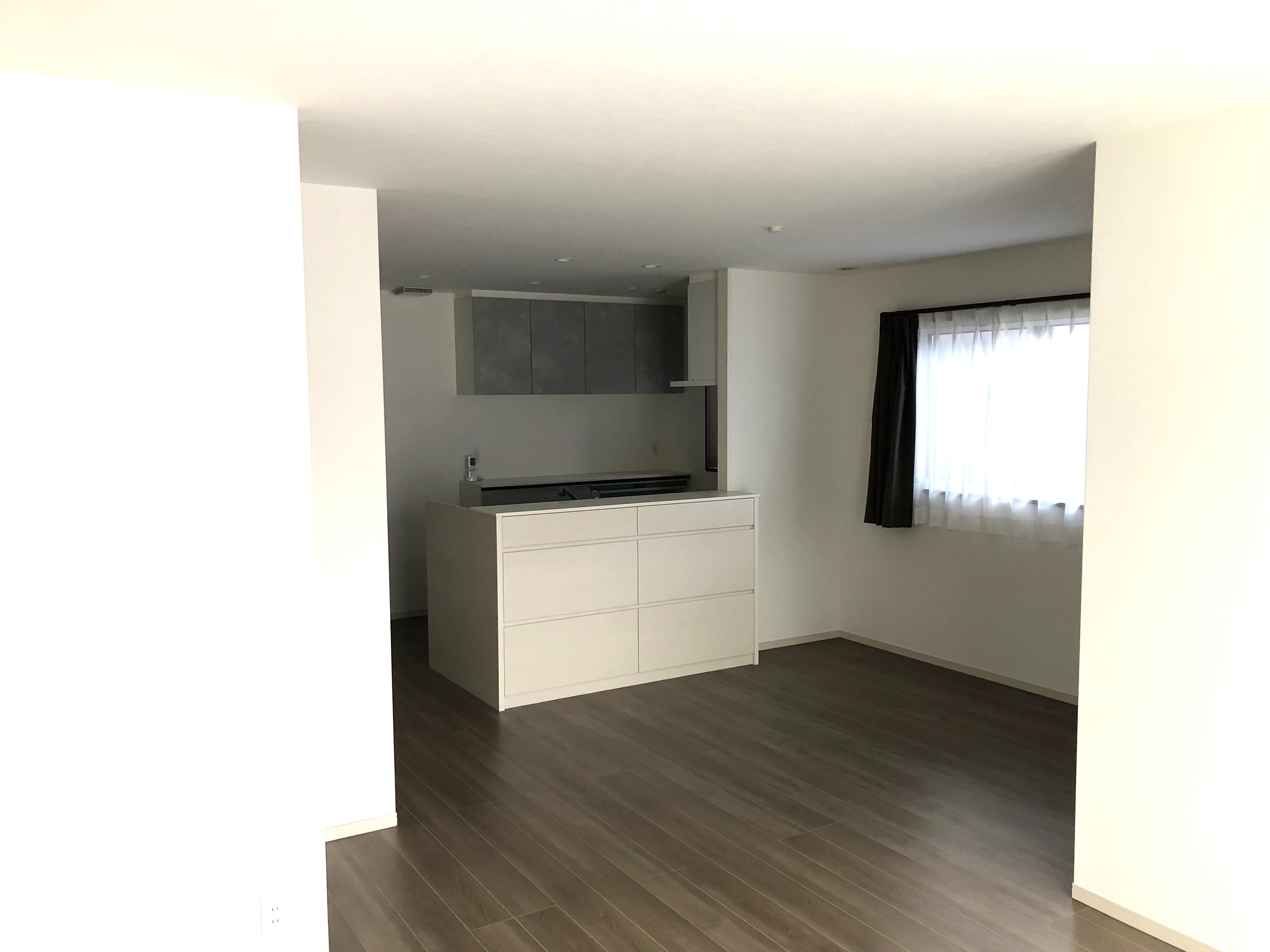 リビング 写真撮影日：12/13/25, 12:00 AM