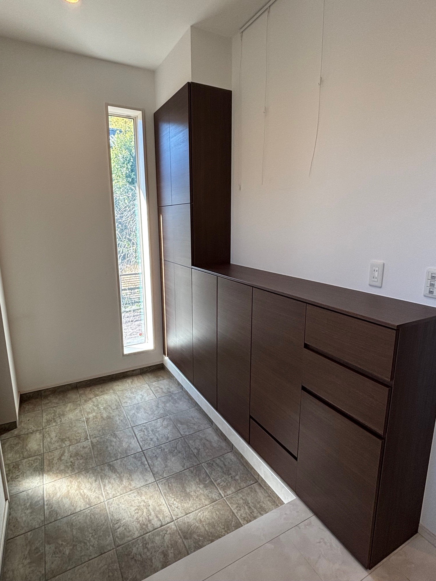 玄関 写真撮影日：11/21/25, 12:00 AM