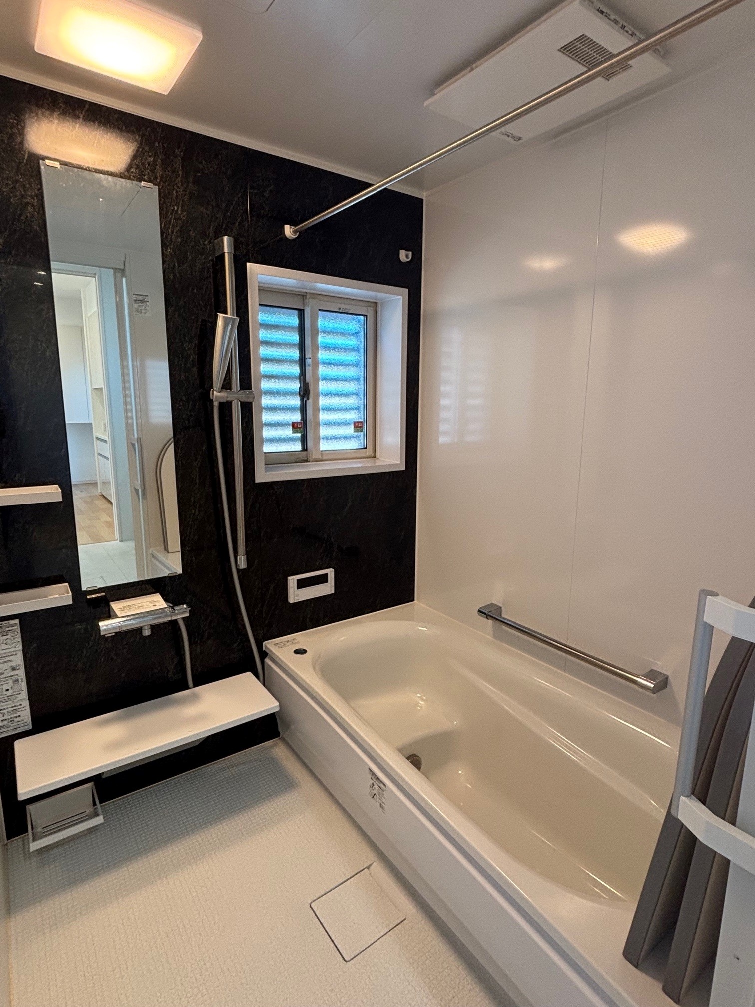 浴室 写真撮影日：11/21/25, 12:00 AM