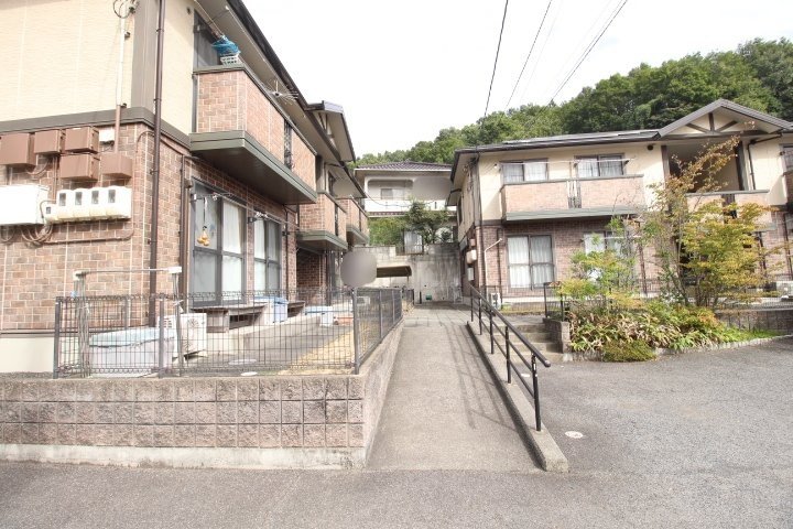 敷地内