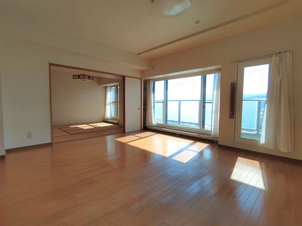 リビング  写真撮影日：2024-11-15
