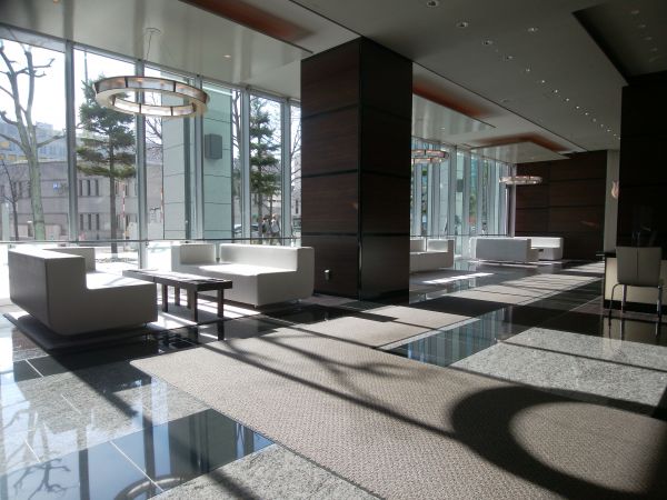 ロビー  写真撮影日：2024-05-01