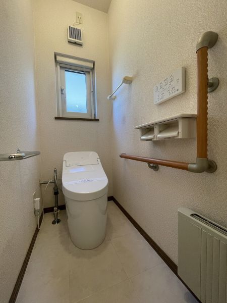 トイレ  写真撮影日：2024-11-01