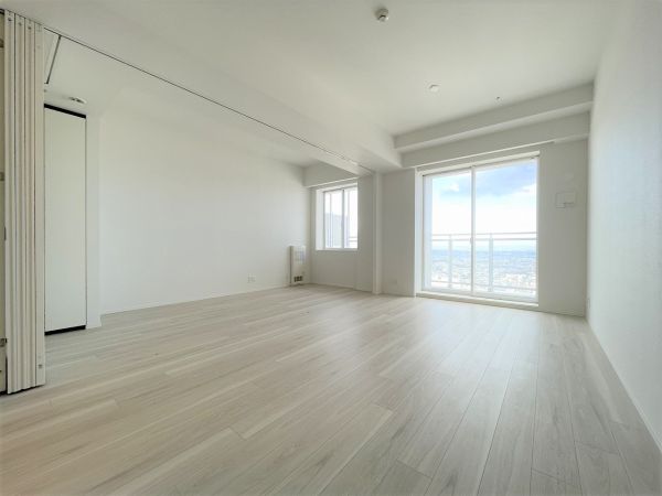 リビング  写真撮影日：2024-11-28