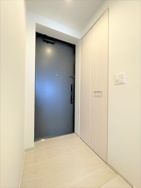 玄関  写真撮影日：2024-11-28