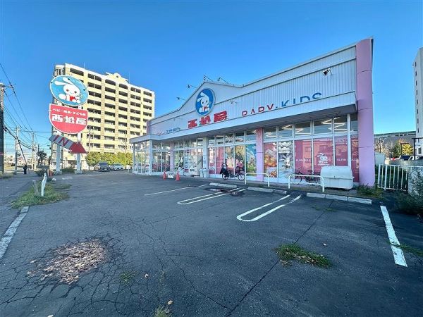 西松屋札幌白石店 290m 写真撮影日：2024-12-01 