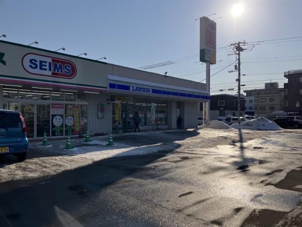 ドラッグセイムス札幌苗穂店 1m 写真撮影日：2025-03-08 