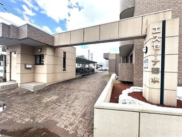 エントランス  写真撮影日：2025-03-22