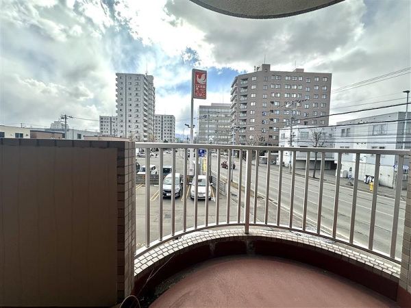 バルコニー  写真撮影日：2025-03-29