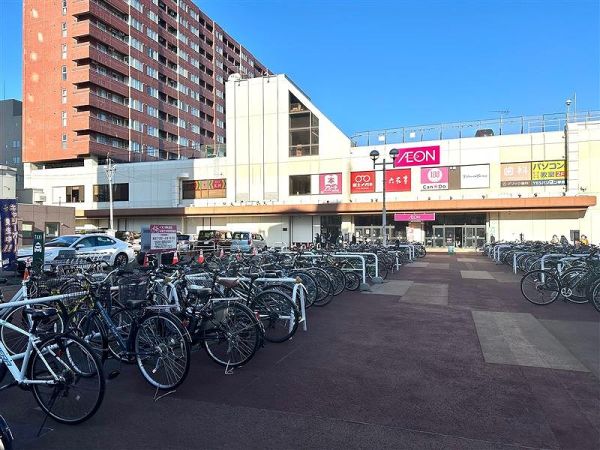 イオン東札幌店 950m 写真撮影日：2024-12-01 