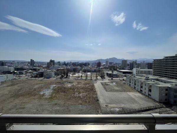 住戸からの眺望写真  写真撮影日：2025-04-06