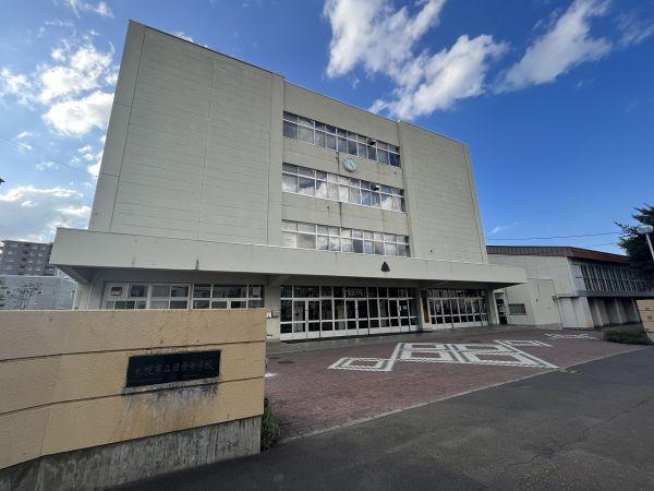 札幌市立日章中学校 940m 写真撮影日：2025-04-18