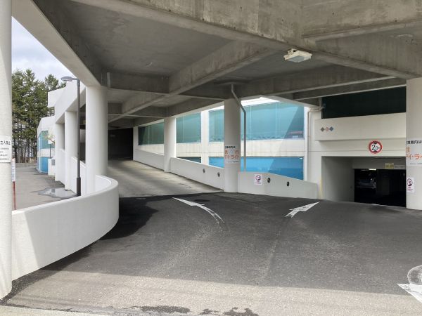 駐車場(共用設備)  写真撮影日：2025-04-28