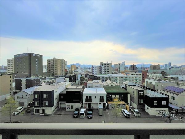 住戸からの眺望写真  写真撮影日：2025-05-08