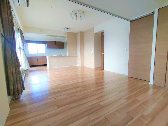 リビング  写真撮影日：2025-07-25