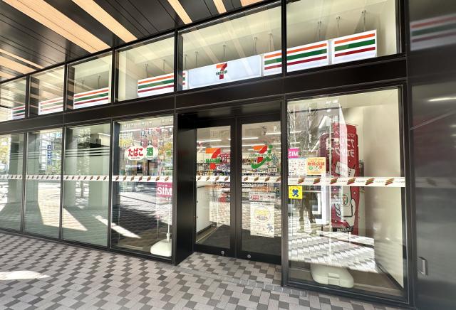 セブンイレブンホテルエミオン札幌店 110m 写真撮影日：2025-05-29
