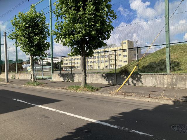 美香保小学校 940m 写真撮影日：2025-08-03