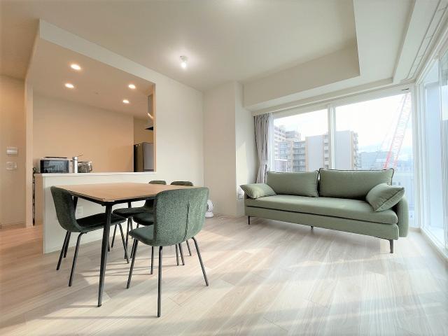 リビング  写真撮影日：2025-10-31